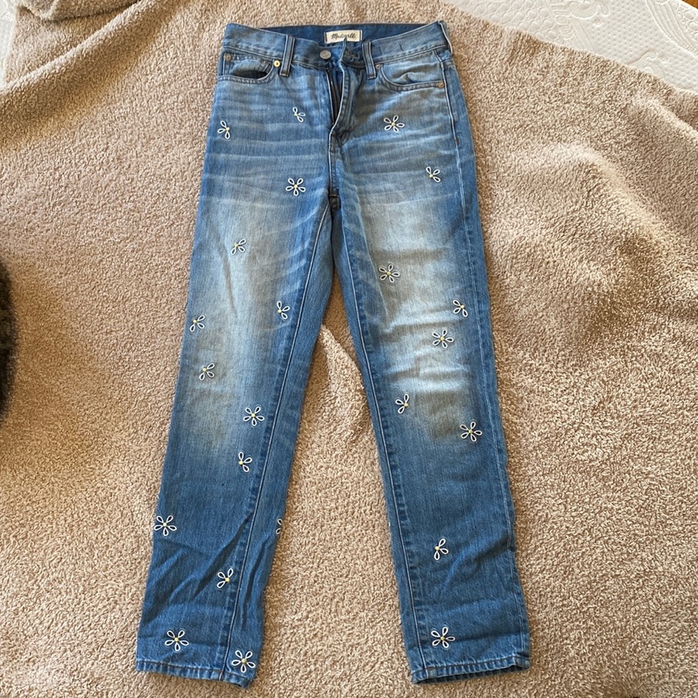 The Perfect Summer Jean Daisy Embroidered Ed.